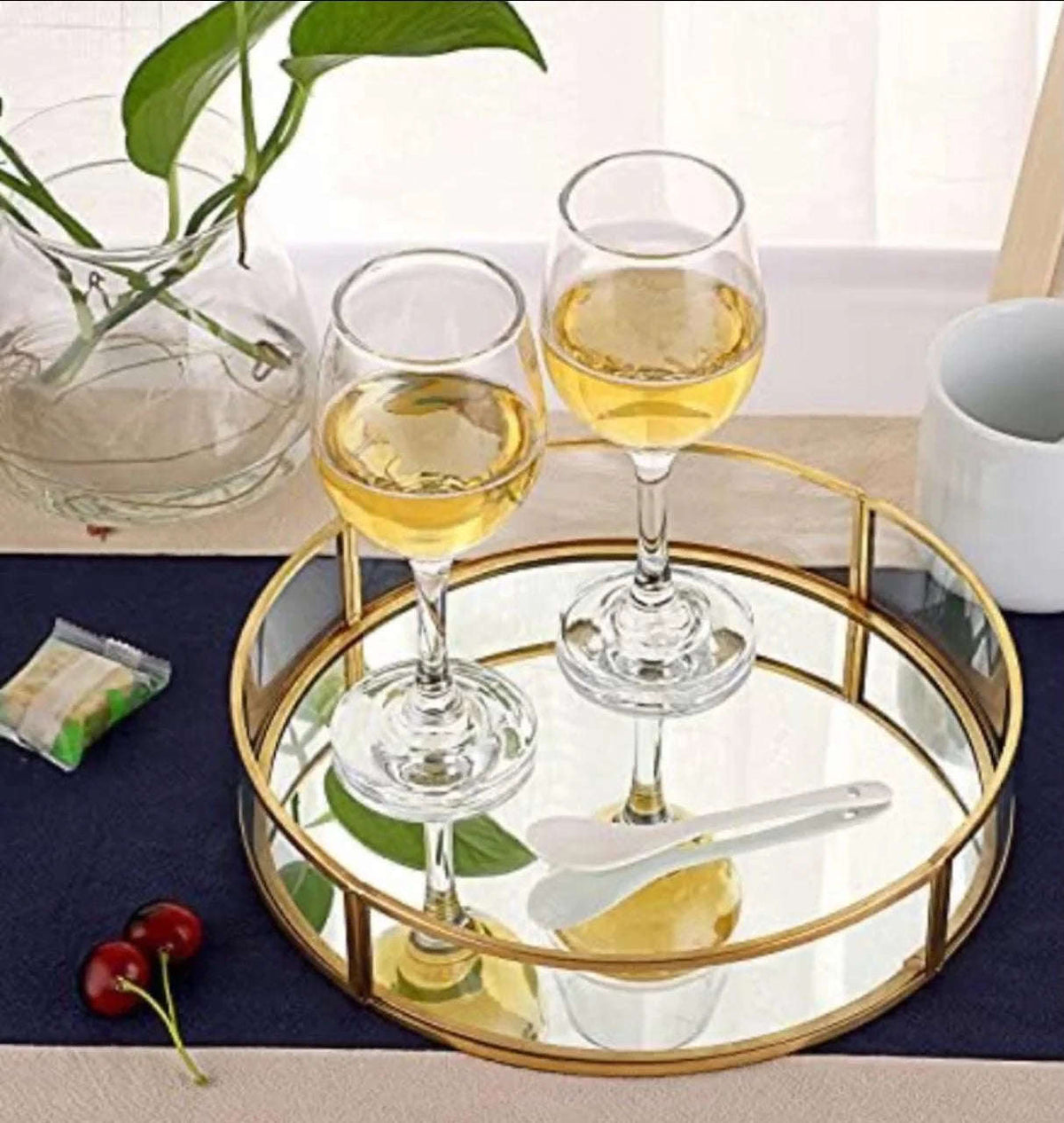 Metal & Glass Jewelry Storage Mirror – Elegant Organizer for Jewelry & Cosmetics (5)