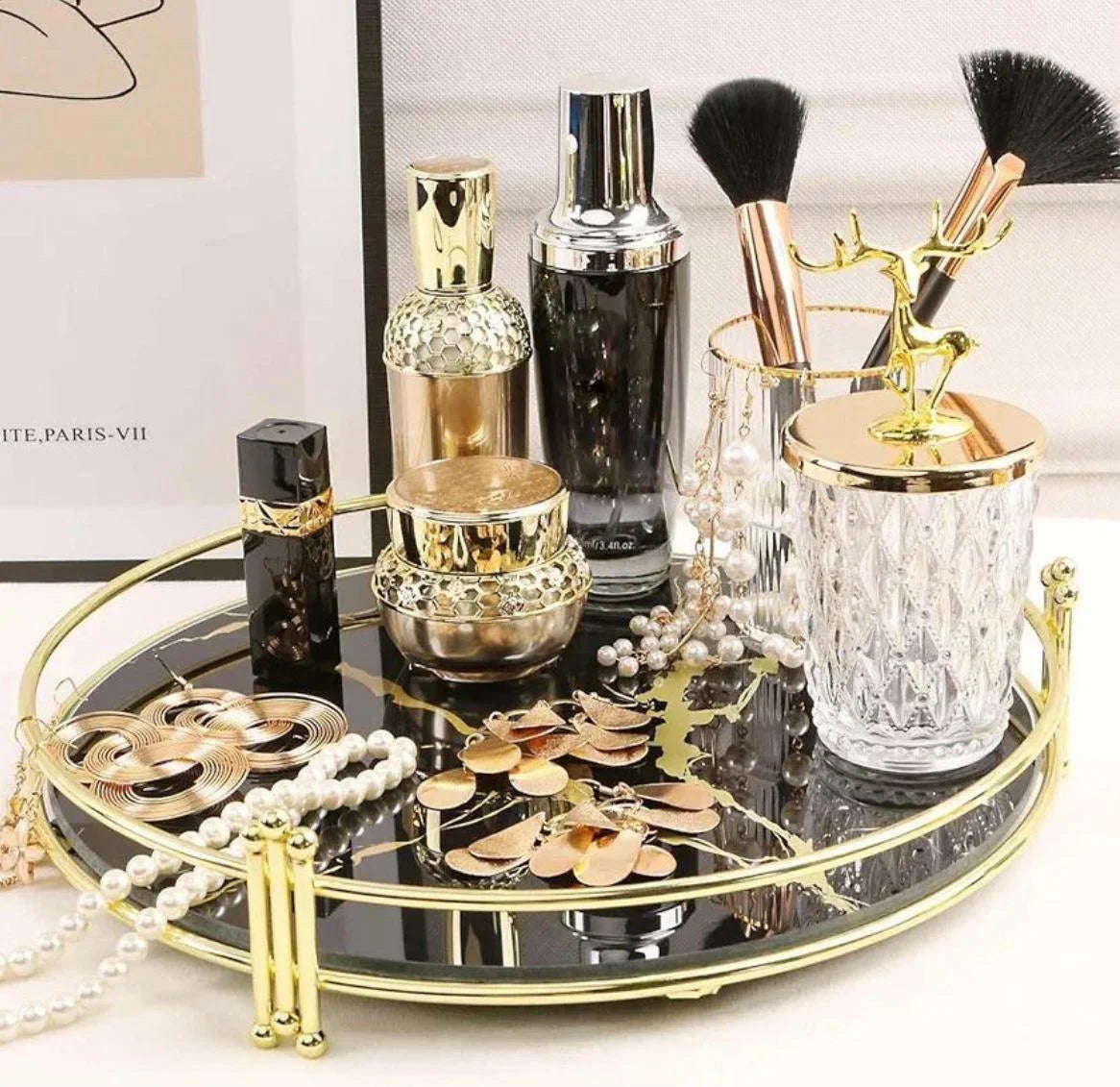 Latest Acrylic Makeup Organizer Tray for Cosmetics, Jewelry & Beauty Essentials (3)