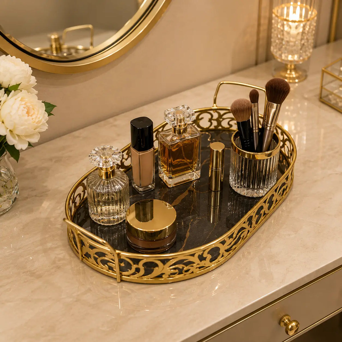 Oval Shaped Makeup and Cosmetic Organizer